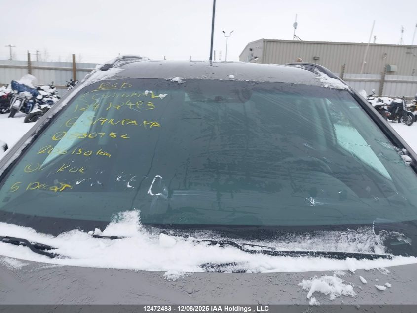 2016 Hyundai Santa Fe Sport 2.0T Premium VIN: 5XYZUDLA2GG330752 Lot: 12472483