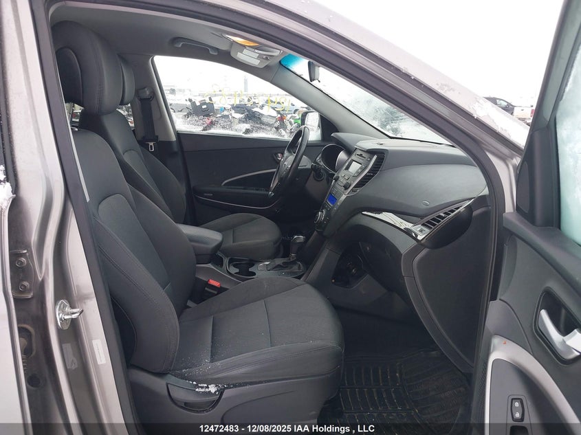 5XYZUDLA2GG330752 2016 HYUNDAI SANTA FE photo no. 5