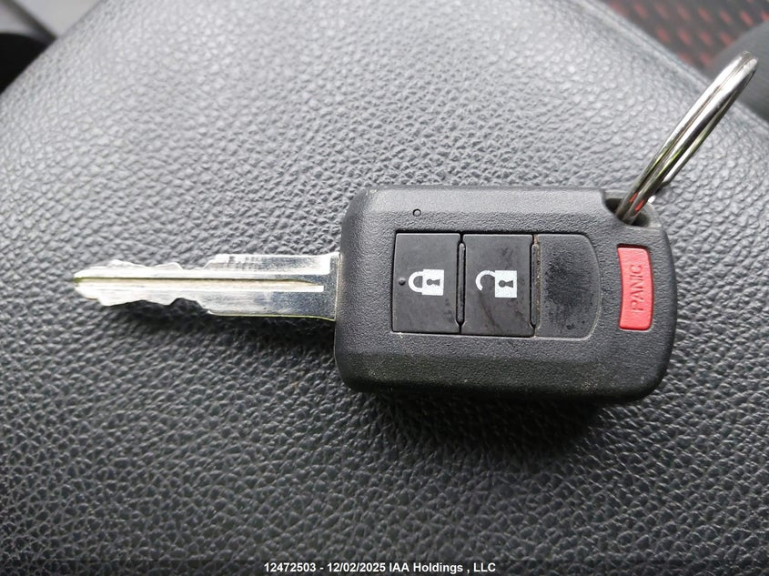 JA4AJ4AW7JU603575 2018 MITSUBISHI RVR photo no. 11