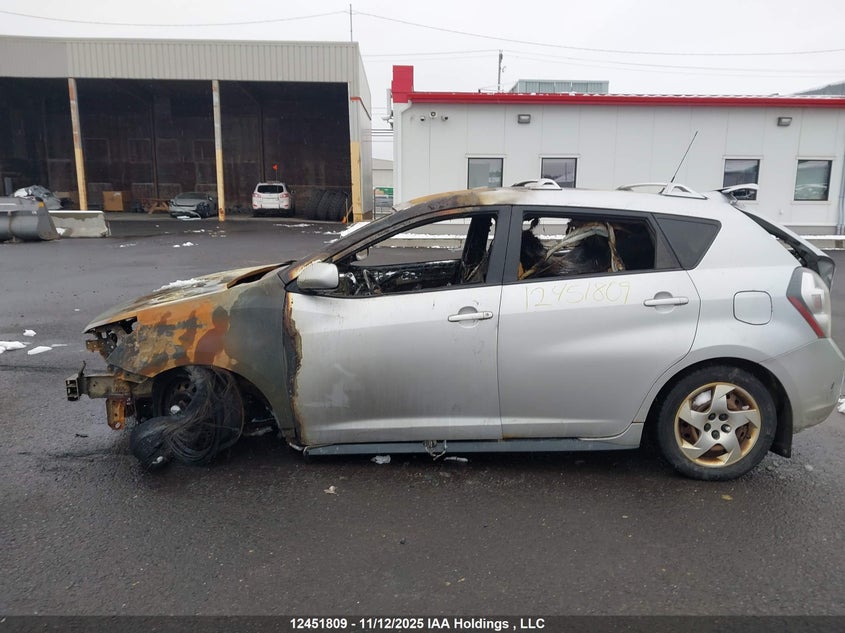 2009 Pontiac Vibe VIN: 5Y2SP678X9Z431943 Lot: 12451809X