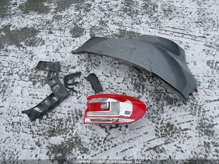 2015 Volkswagen Tiguan Comfortline/Highline/Special Edition/Trendline VIN: WVGJV7AX7FW557516 Lot: 12465949X