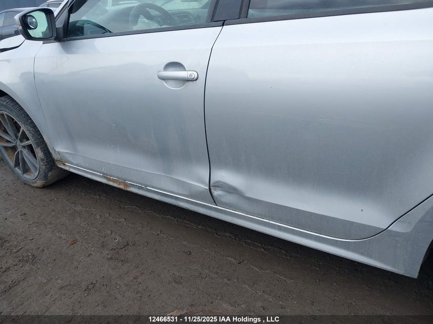 2015 Volkswagen Jetta 1.8 Tsi Comfortline VIN: 3VWD07AJ8FM310613 Lot: 12466531X