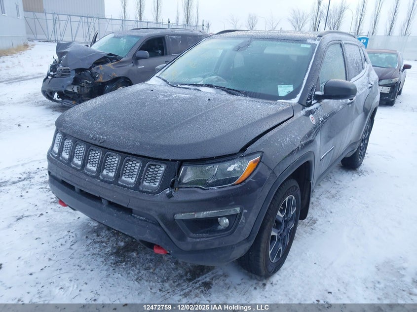 3C4NJDDB2KT772043 2019 JEEP COMPASS photo no. 2