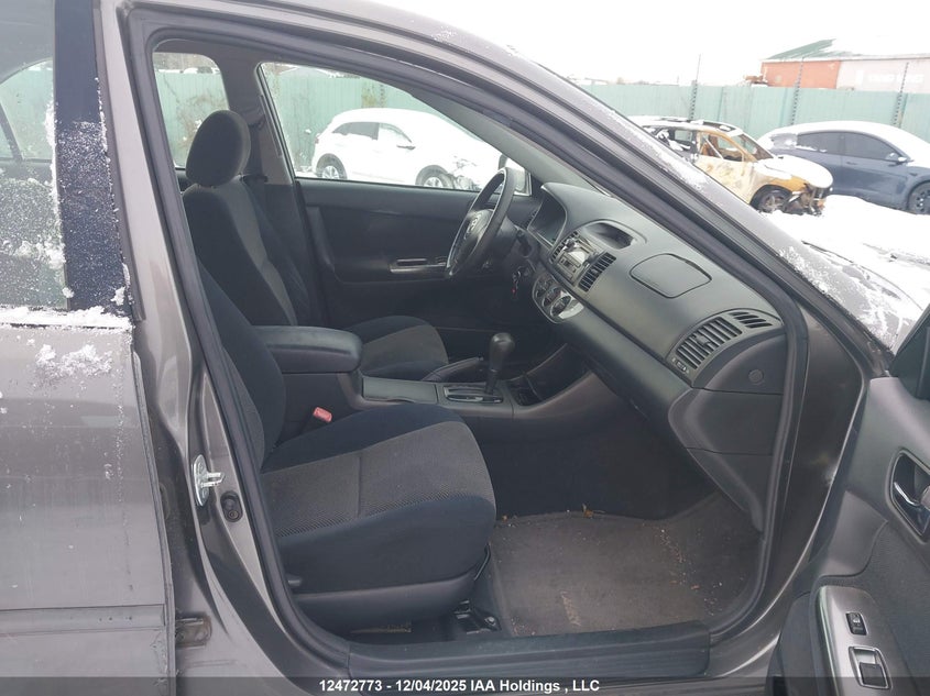 4T1BE32K94U825815 2004 TOYOTA CAMRY photo no. 5