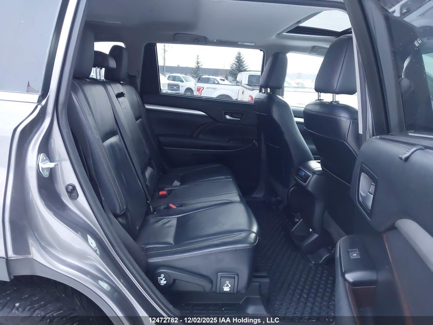 5TDJCRFH5FS008095 2015 TOYOTA HIGHLANDER photo no. 8