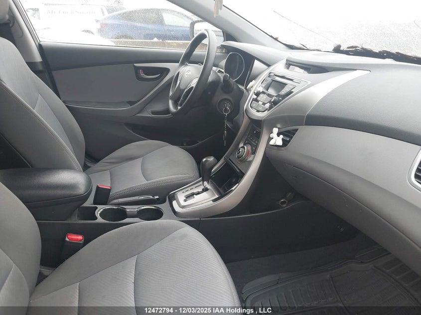 5NPDH4AE6DH319715 2013 HYUNDAI ELANTRA photo no. 5