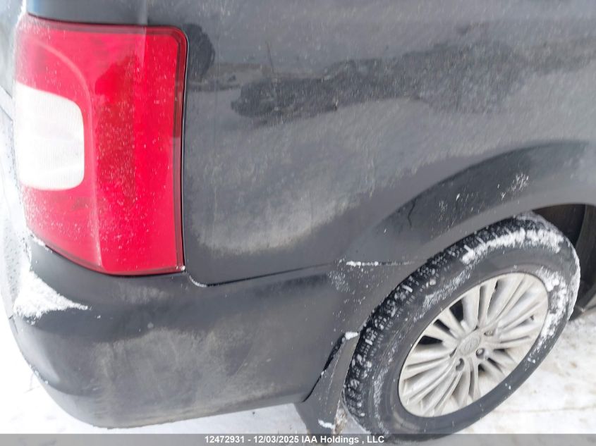 2016 Chrysler Town & Country Touring L VIN: 2C4RC1CG2GR279674 Lot: 12472931