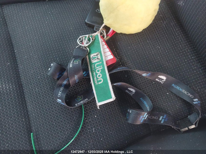 JTMRJREV6HD143634 2017 TOYOTA RAV 4 photo no. 11