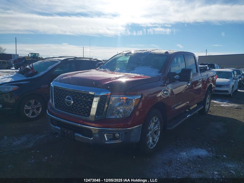 1N6AA1F42JN513916 2018 NISSAN TITAN photo no. 2