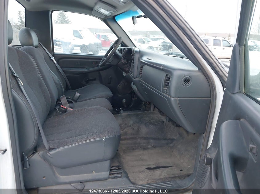 1GTGK24U2XE538505 1999 GMC SIERRA photo no. 5