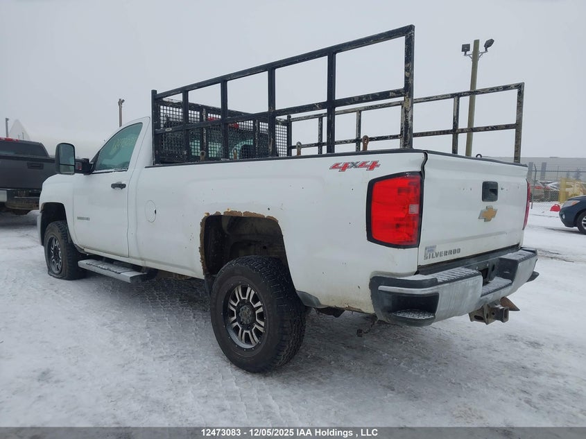 1GC3KYCG3FZ135931 2015 CHEVROLET SILVERADO photo no. 3