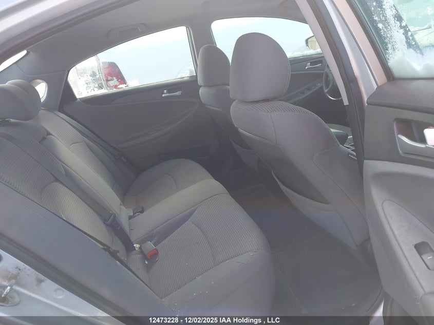 5NPEB4AC2BH032616 2011 HYUNDAI SONATA photo no. 8
