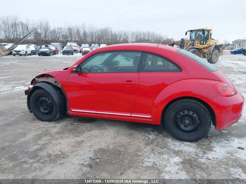 2012 Volkswagen Beetle 2.5L Comfortline/2.5L Highline/Premiere/Premiere+ VIN: 3VWJX7AT2CM605542 Lot: 12473309