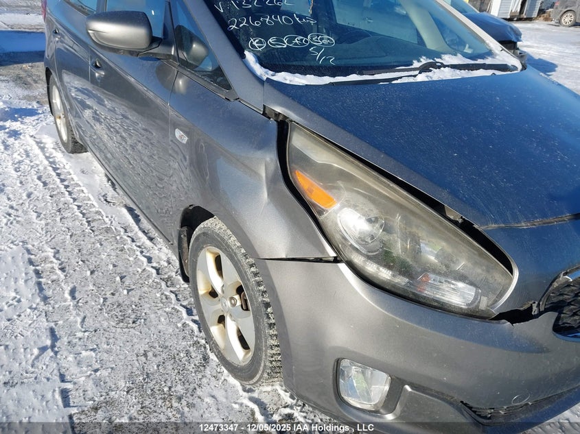 KNAHT8A38G7132262 2016 KIA RONDO photo no. 12