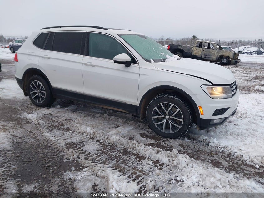 3VV2B7AX5JM122232 2018 VOLKSWAGEN TIGUAN photo no. 2