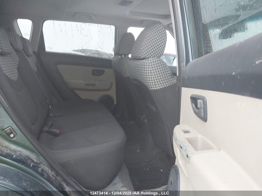 KNDJT2A20A7058111 2010 KIA SOUL photo no. 8