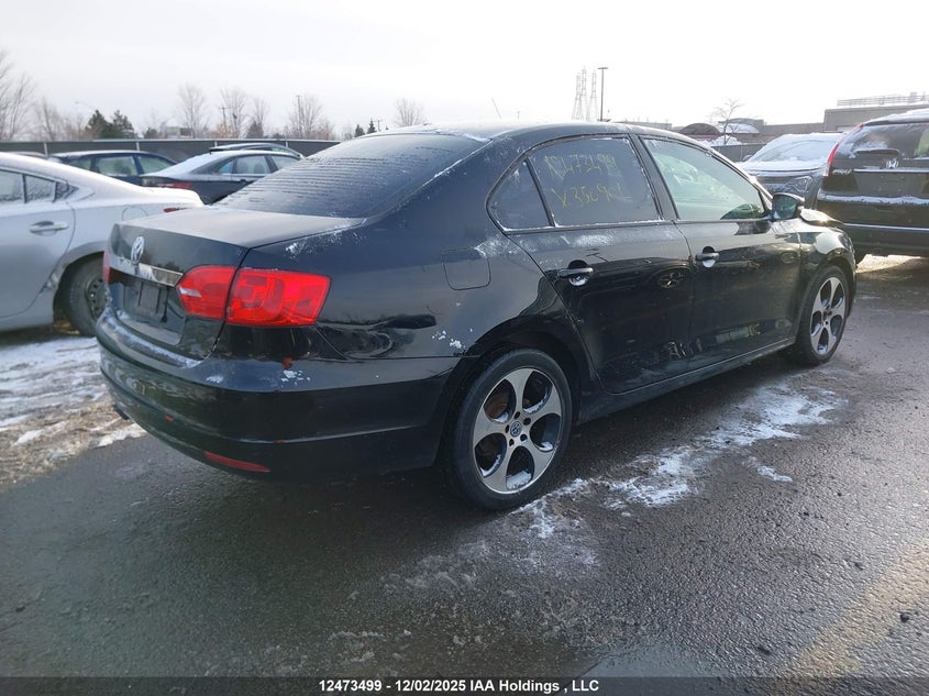 3VWDK7AJ5DM350901 2013 VOLKSWAGEN JETTA photo no. 4