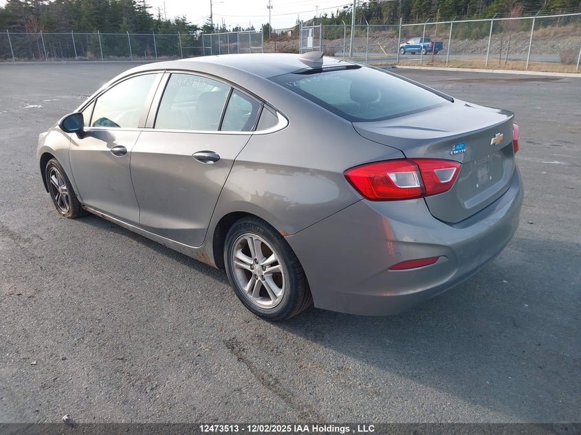 1G1BE5SM0J7139599 2018 CHEVROLET CRUZE photo no. 3