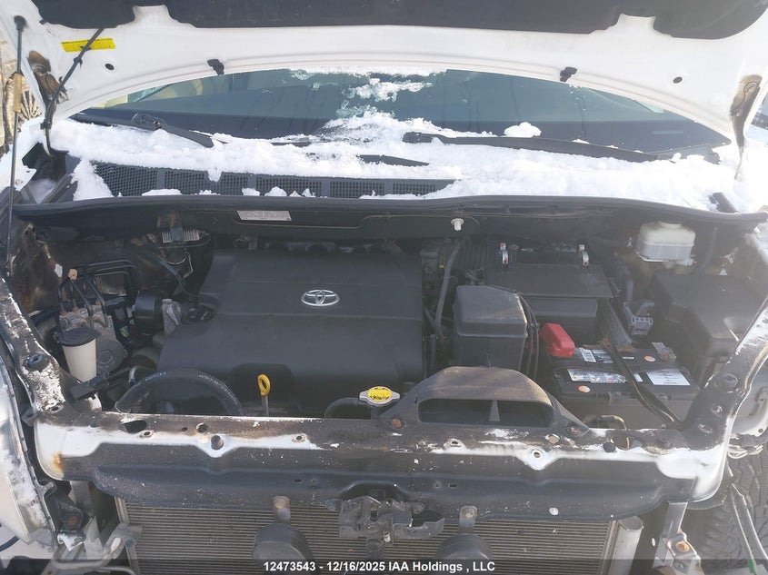 5TDZK3DC4CS223733 2012 TOYOTA SIENNA photo no. 10
