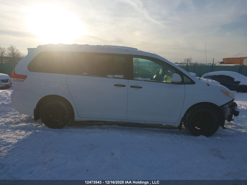 5TDZK3DC4CS223733 2012 TOYOTA SIENNA photo no. 14