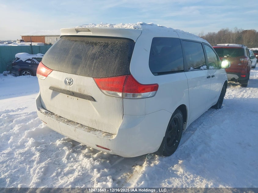5TDZK3DC4CS223733 2012 TOYOTA SIENNA photo no. 4