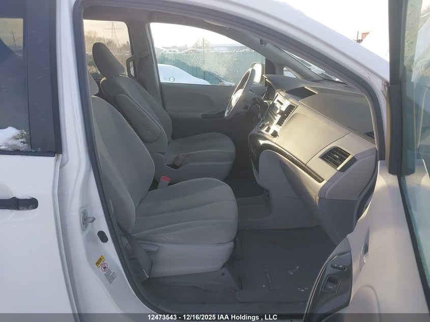 5TDZK3DC4CS223733 2012 TOYOTA SIENNA photo no. 5