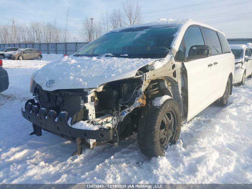 5TDZK3DC4CS223733 2012 TOYOTA SIENNA photo no. 6