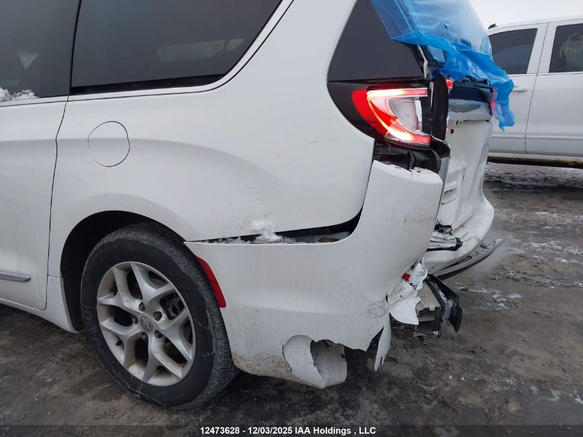 2017 Chrysler Pacifica Touring-L VIN: 2C4RC1EG6HR710368 Lot: 12473628