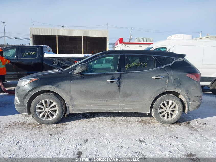 5NMZT3LB4JH093801 2018 HYUNDAI SANTA FE photo no. 14