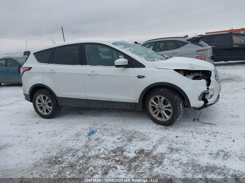 1FMCU9GD5HUD61822 2017 FORD ESCAPE photo no. 13