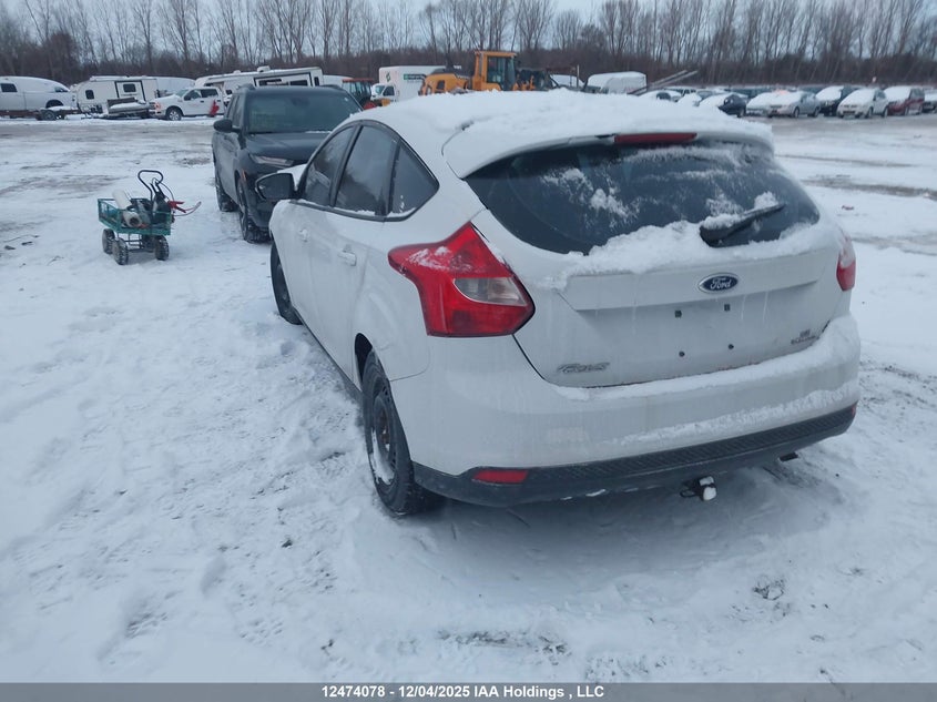 1FADP3K27EL394377 2014 FORD FOCUS photo no. 3