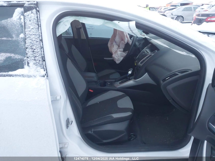 1FADP3K27EL394377 2014 FORD FOCUS photo no. 5