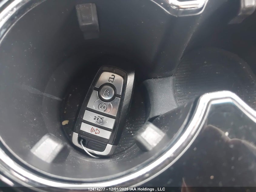 2FMPK4K92HBB44814 2017 FORD EDGE photo no. 11