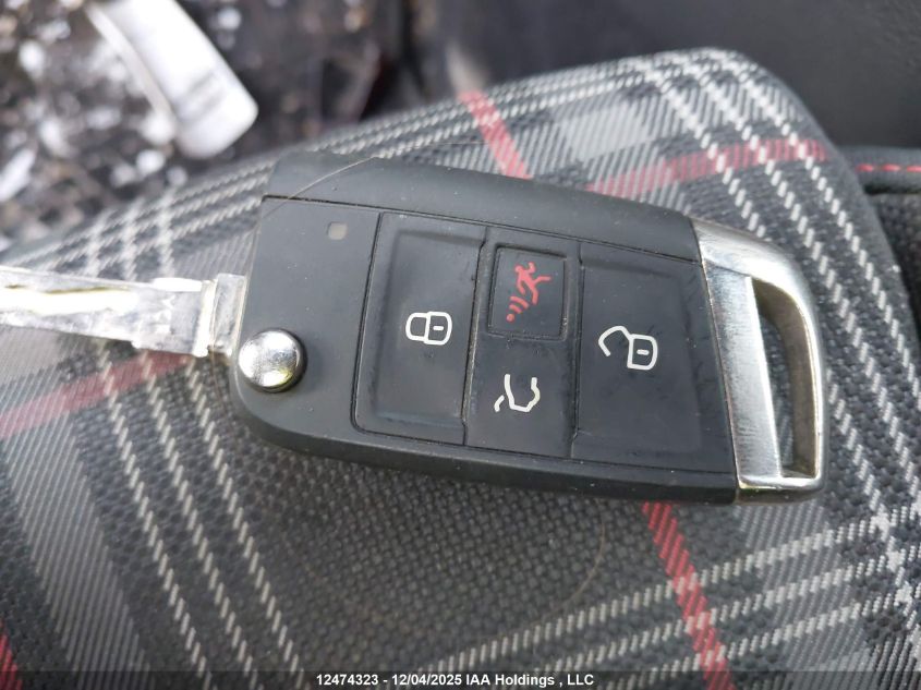 2015 Volkswagen Golf Gti 5-Door Performance VIN: 3VW547AU1FM104228 Lot: 12474323