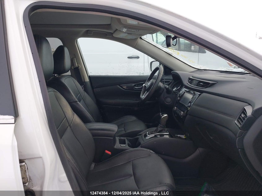 5N1AT2MV6HC823602 2017 NISSAN ROGUE photo no. 5