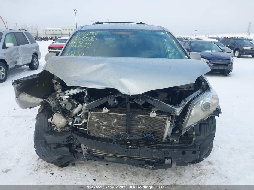 5TDKZ3DC3KS978352 2019 TOYOTA SIENNA photo no. 13