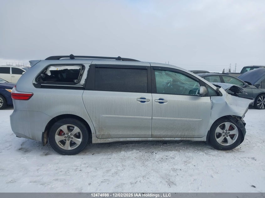 5TDKZ3DC3KS978352 2019 TOYOTA SIENNA photo no. 14