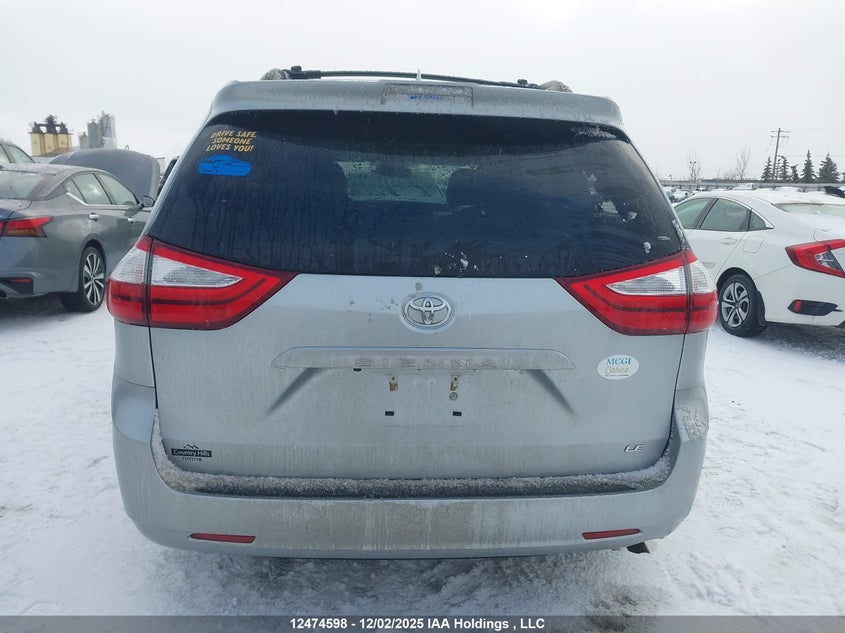 5TDKZ3DC3KS978352 2019 TOYOTA SIENNA photo no. 17