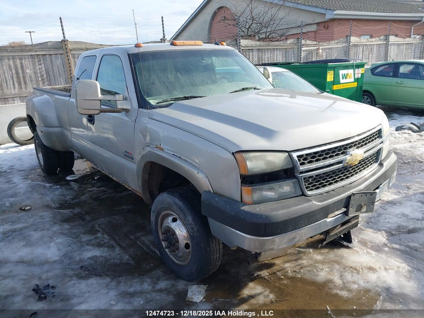 1GCJK39205E185357 2005 Chevrolet 3500 Silverado auction photo 1