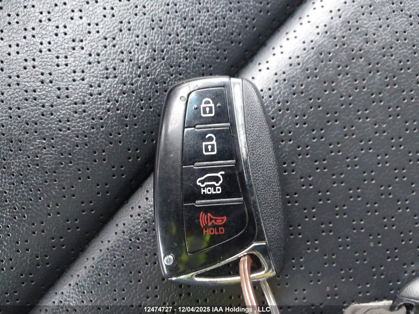 5XYZUDLA4GG367270 2016 HYUNDAI SANTA FE photo no. 11