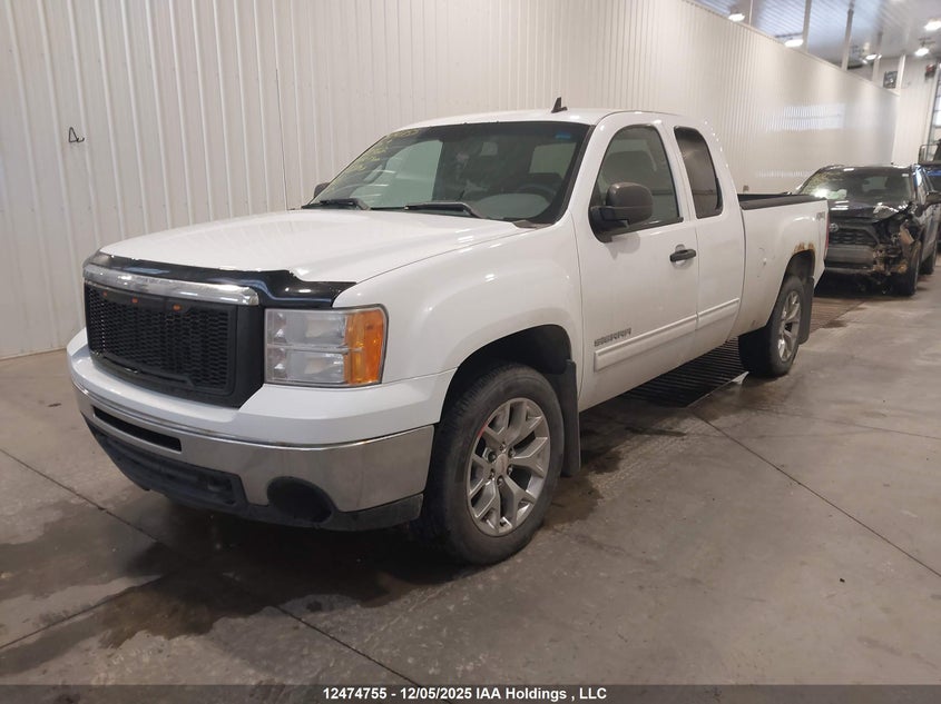 1GTR2UEA2DZ337362 2013 GMC SIERRA photo no. 2