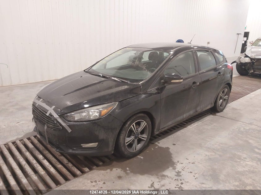 1FADP3KE5GL200460 2016 FORD FOCUS photo no. 2