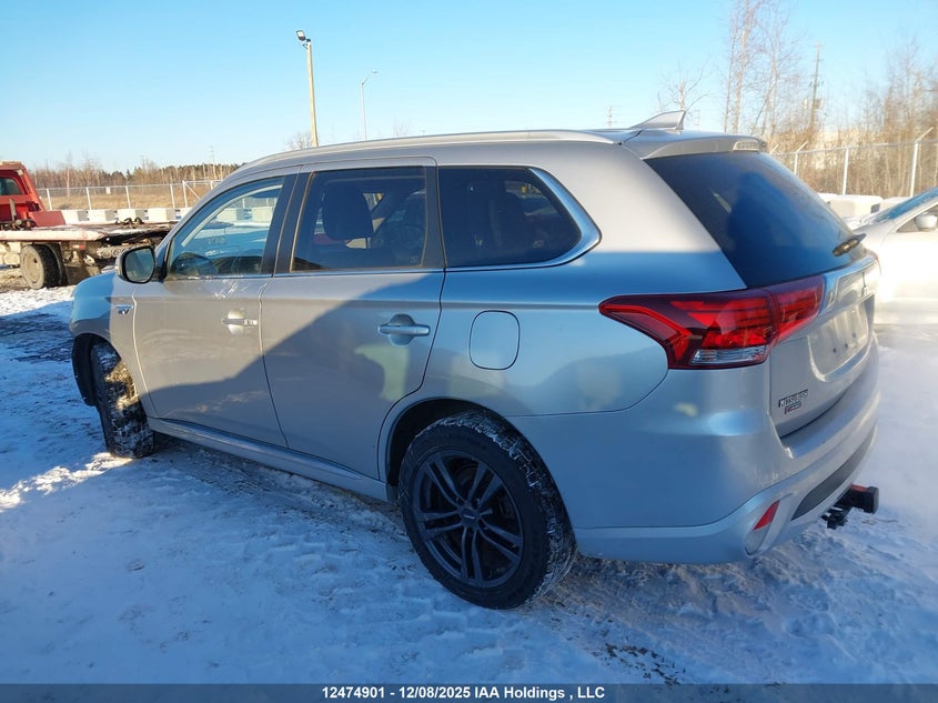 JA4J24A55JZ621483 2018 MITSUBISHI OUTLANDER photo no. 15