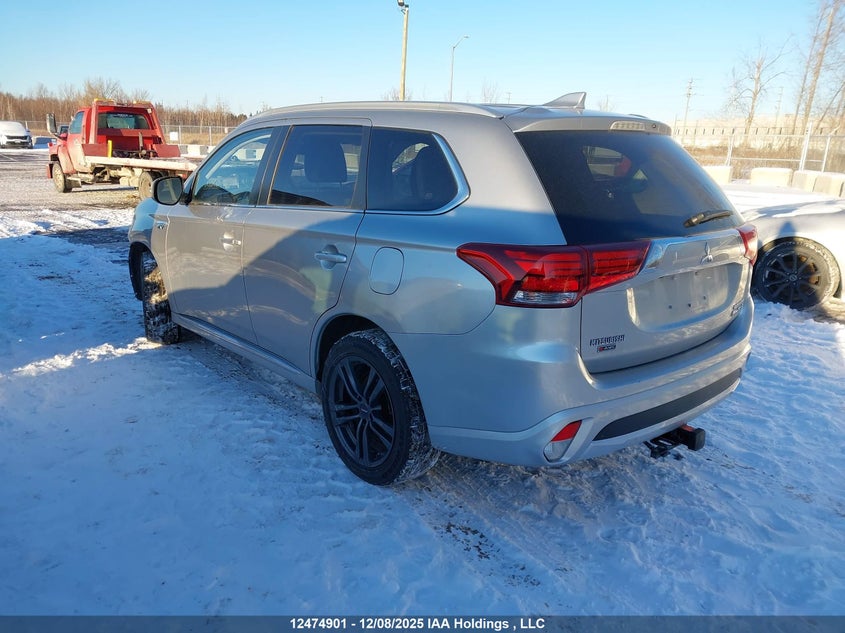 JA4J24A55JZ621483 2018 MITSUBISHI OUTLANDER photo no. 3