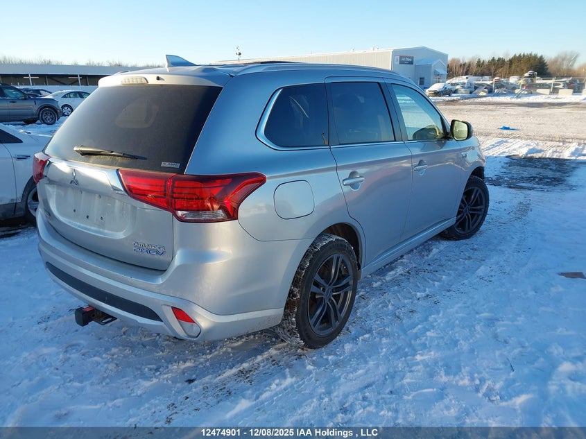 JA4J24A55JZ621483 2018 MITSUBISHI OUTLANDER photo no. 4