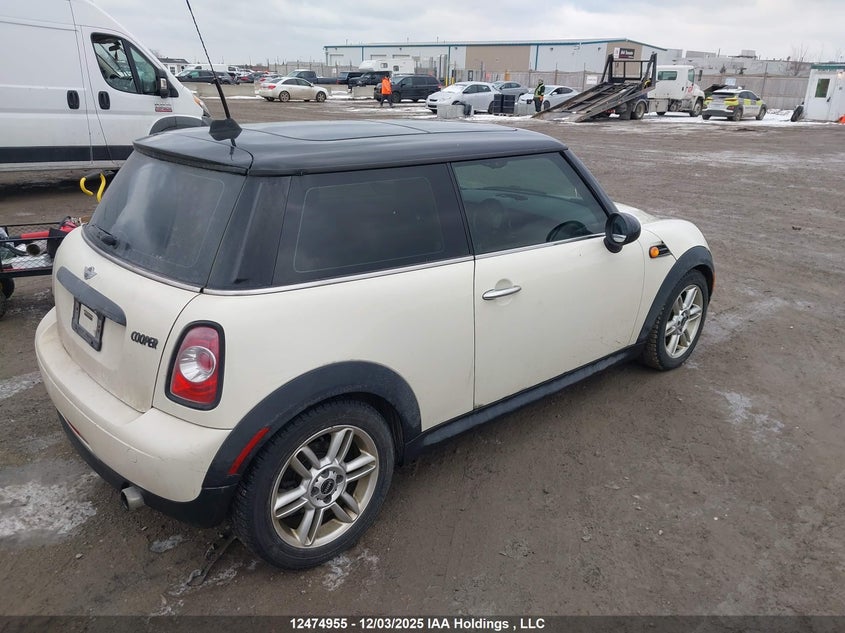 WMWSU3C51BT091607 2011 MINI COOPER photo no. 4