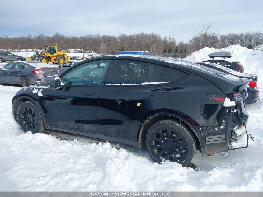 2022 Tesla Model Y Long Range VIN: 7SAYGDEE5NF438230 Lot: 12475044
