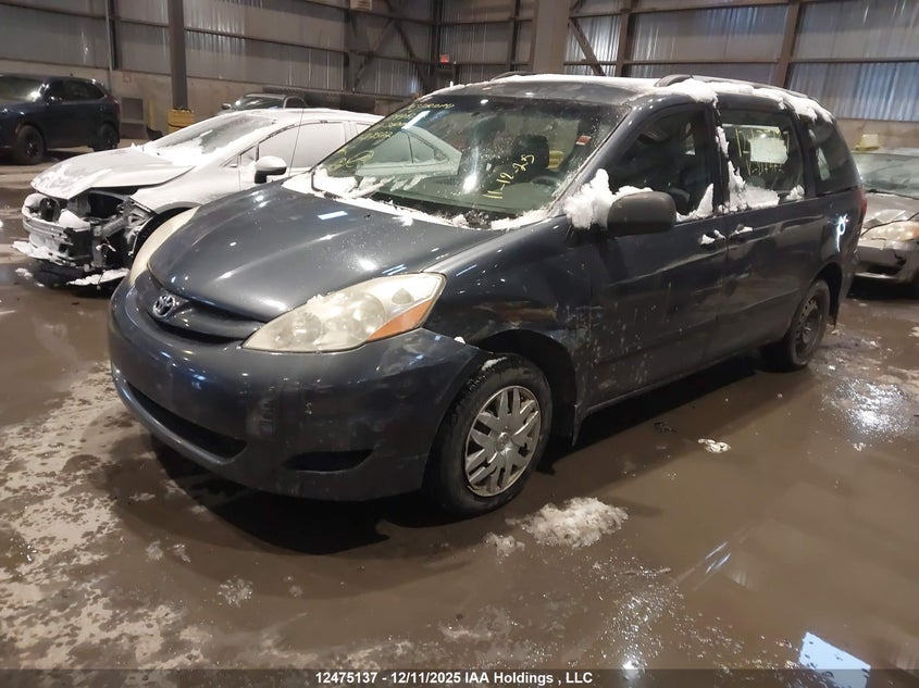 5TDZK29C88S217377 2008 TOYOTA SIENNA photo no. 2