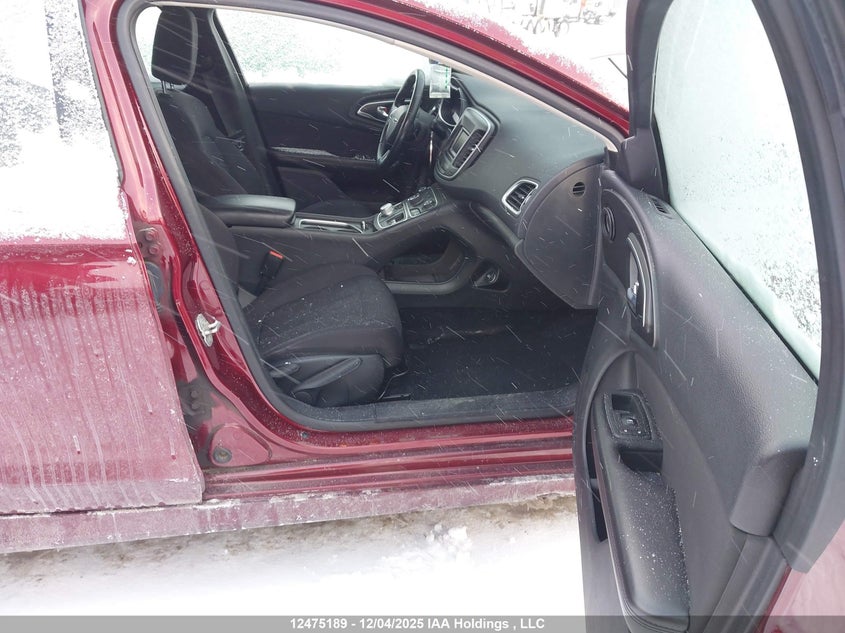 1C3CCCABXFN610042 2015 CHRYSLER 200 photo no. 5