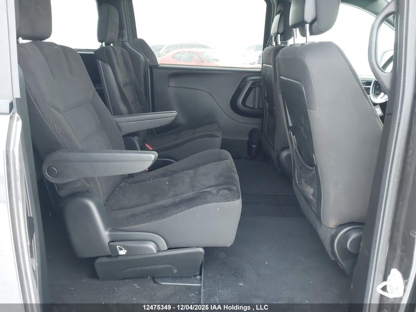 2C4RDGBG0HR874865 2017 DODGE CARAVAN photo no. 8
